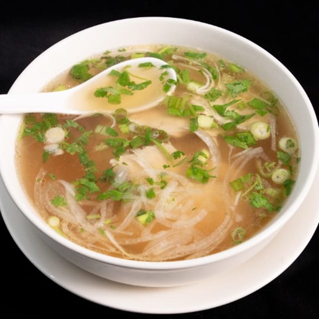 P3. Slices of White Meat Chicken Pho (GF).