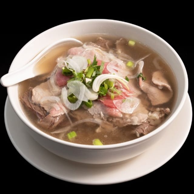P2. Slices of Filet Mignon Pho (GF).
